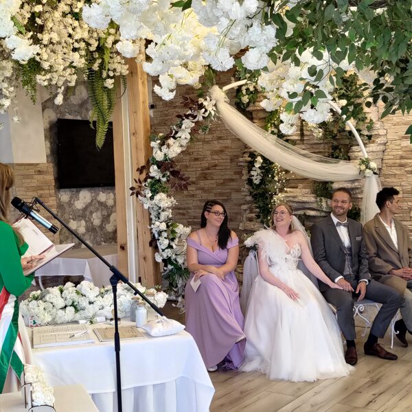 Szabina és Norbi, Igaz Igen Szertartásvezető - Éden Lounge Étterem