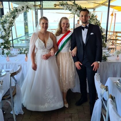 Igaz Igen szertartásvezető, Reni és Jácint, Tihany, Echo Étterem