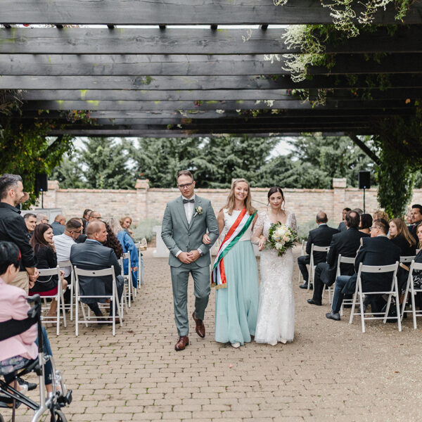 Inárcs, Levendulás Esküvő és Rendezvényhelyszín, kivonulás